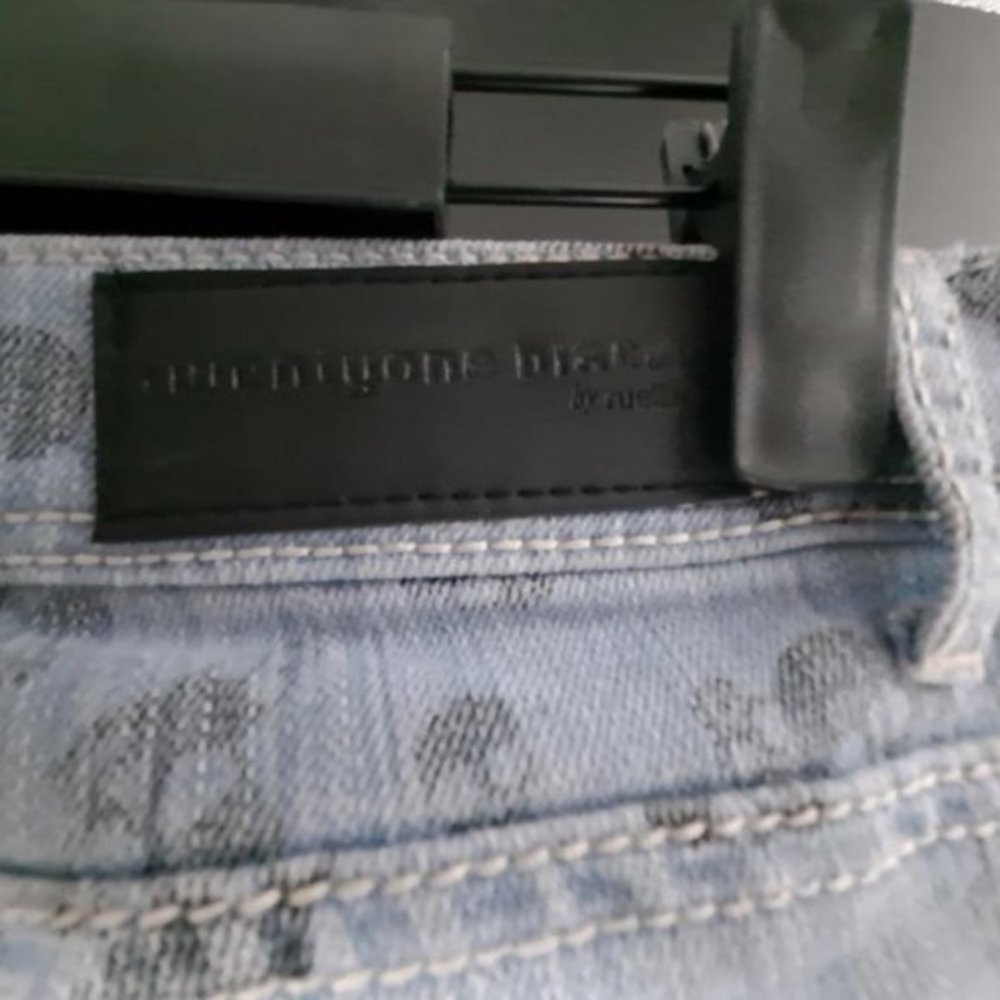 TwentyOne Black by Rue 21 Skull Jeans Blue/Black Size 1/2 R - Picture 6 of 6